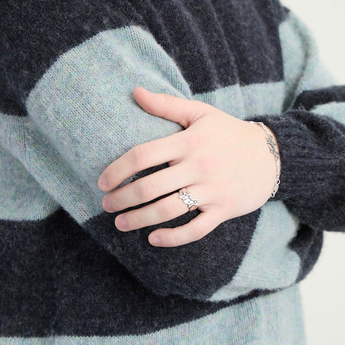 TwoJeys Men's Tilted Icon Ring in Sterling Silver