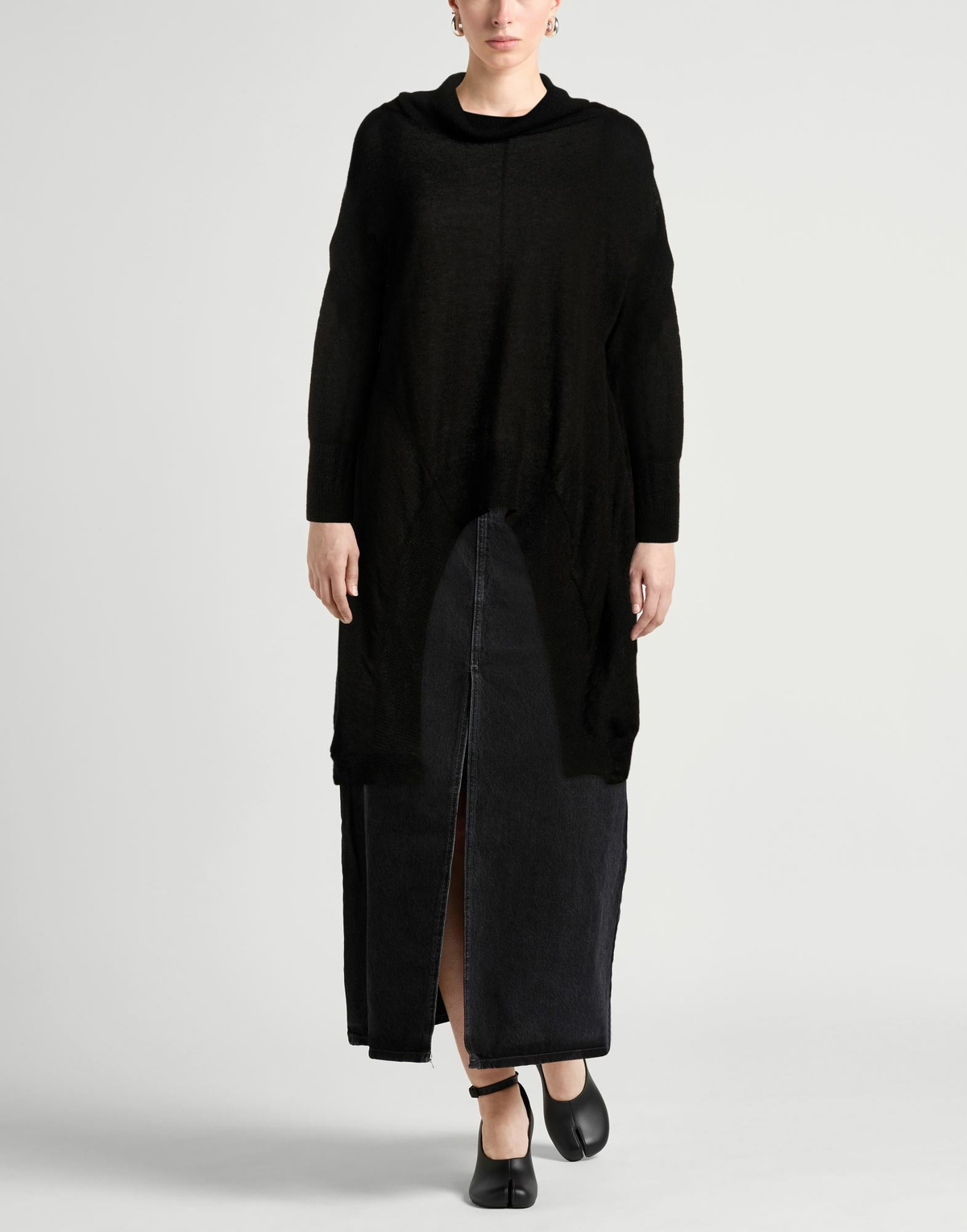 Manila Grace Womens Turtleneck in Black