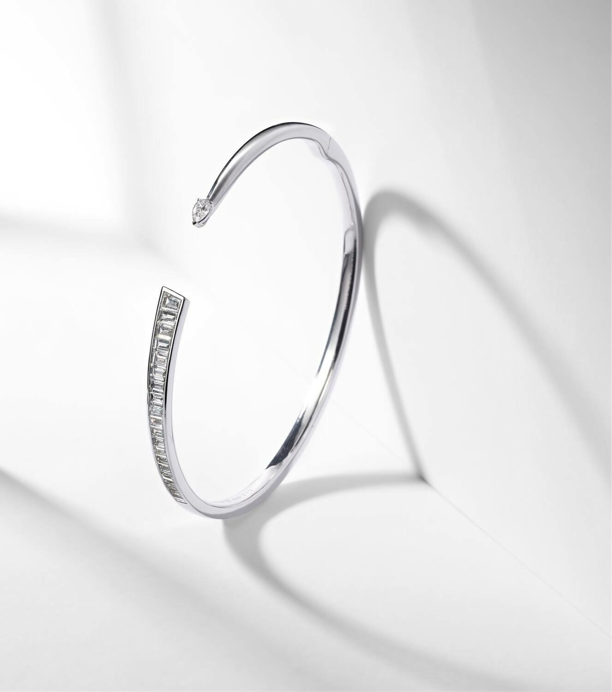 Bucherer Fine Jewellery Inner Fire 18kt white gold bangle with diamonds