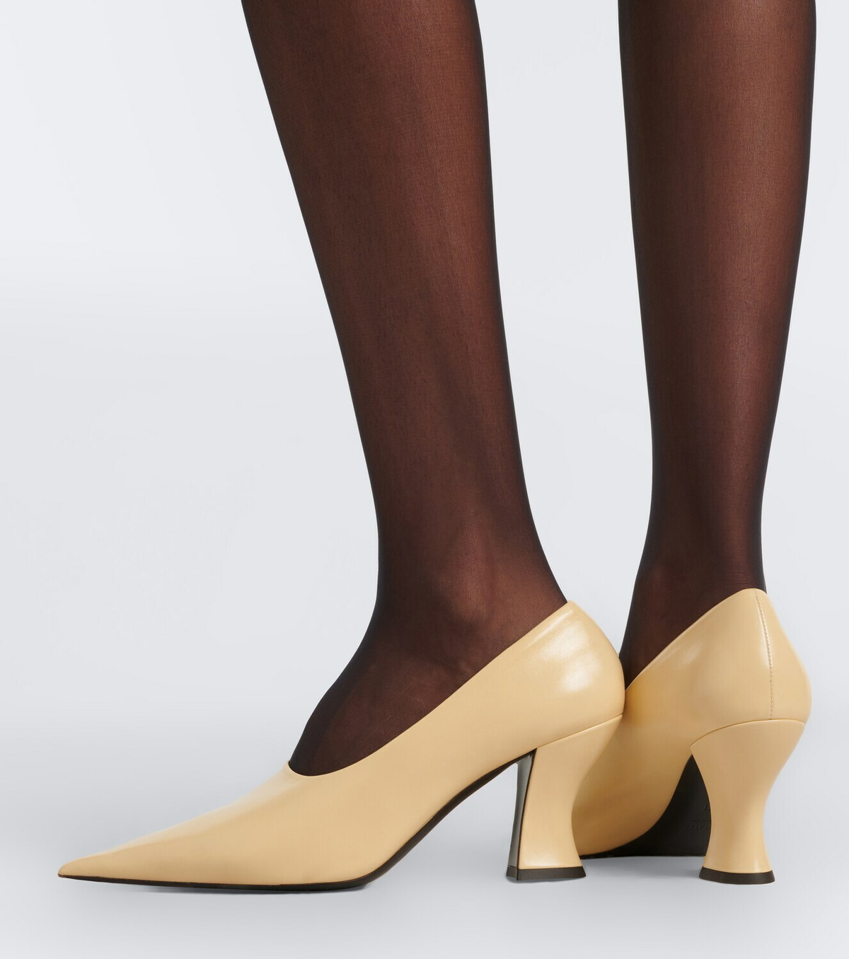 Khaite Colleen leather pumps
