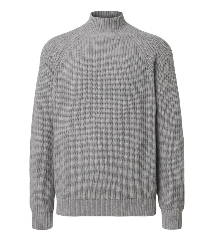 Photo: Allude Wool and cashmere turtleneck sweater