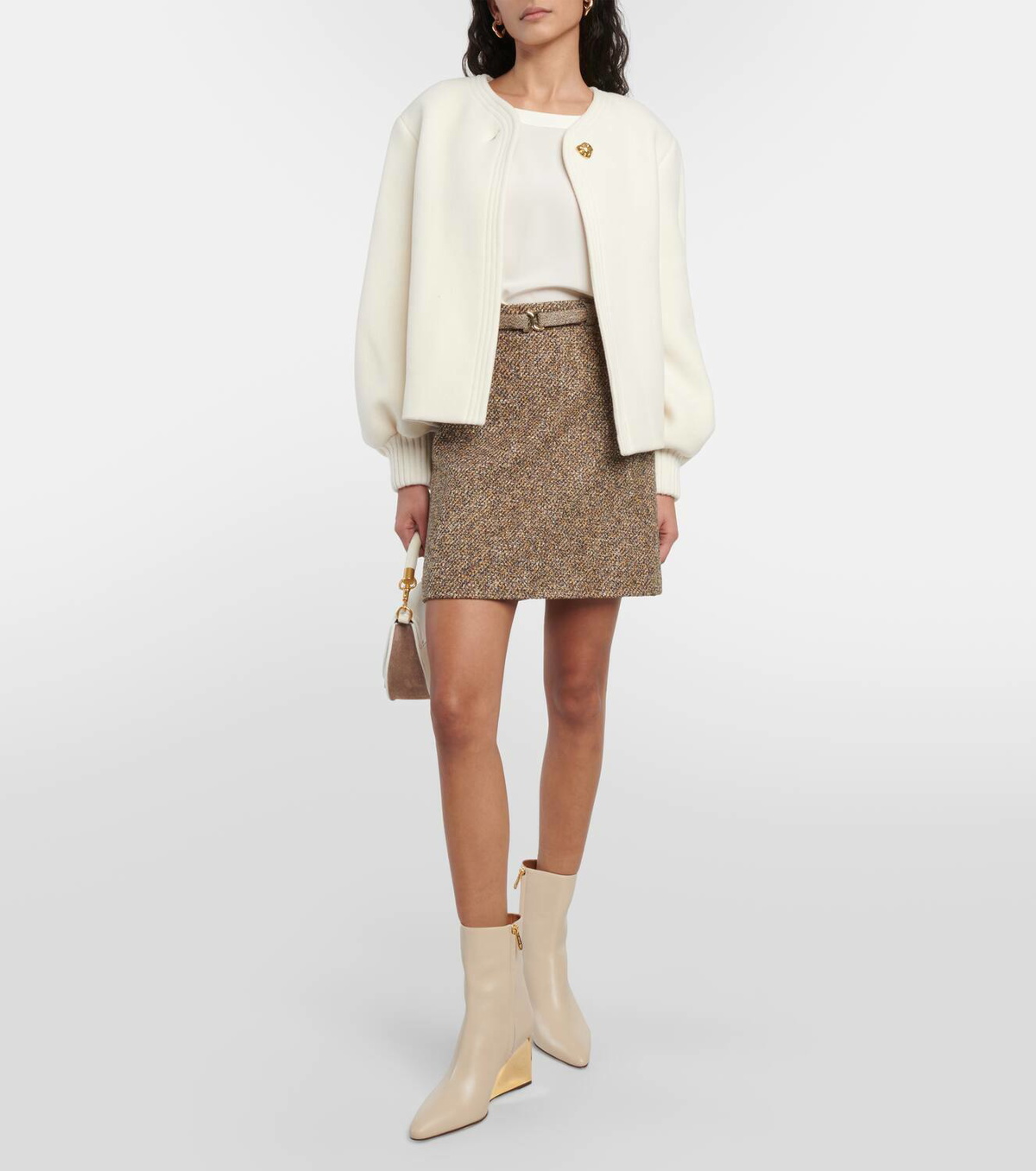 【関税&送料込】Chloe Beige Fabric Ankle Boots P00994699.jpg