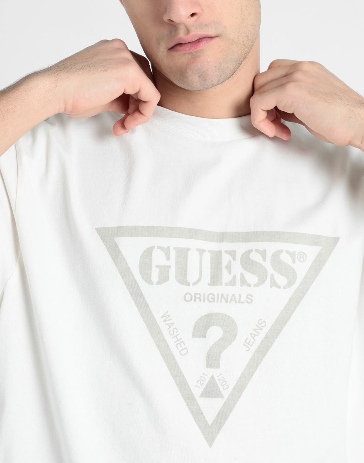 Guess Mens T-shirt Ivory