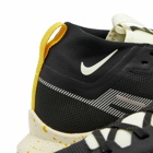 Nike Running Men's Nike React Pegasus Trail 4 Gore-Tex Sneakers in Black/White