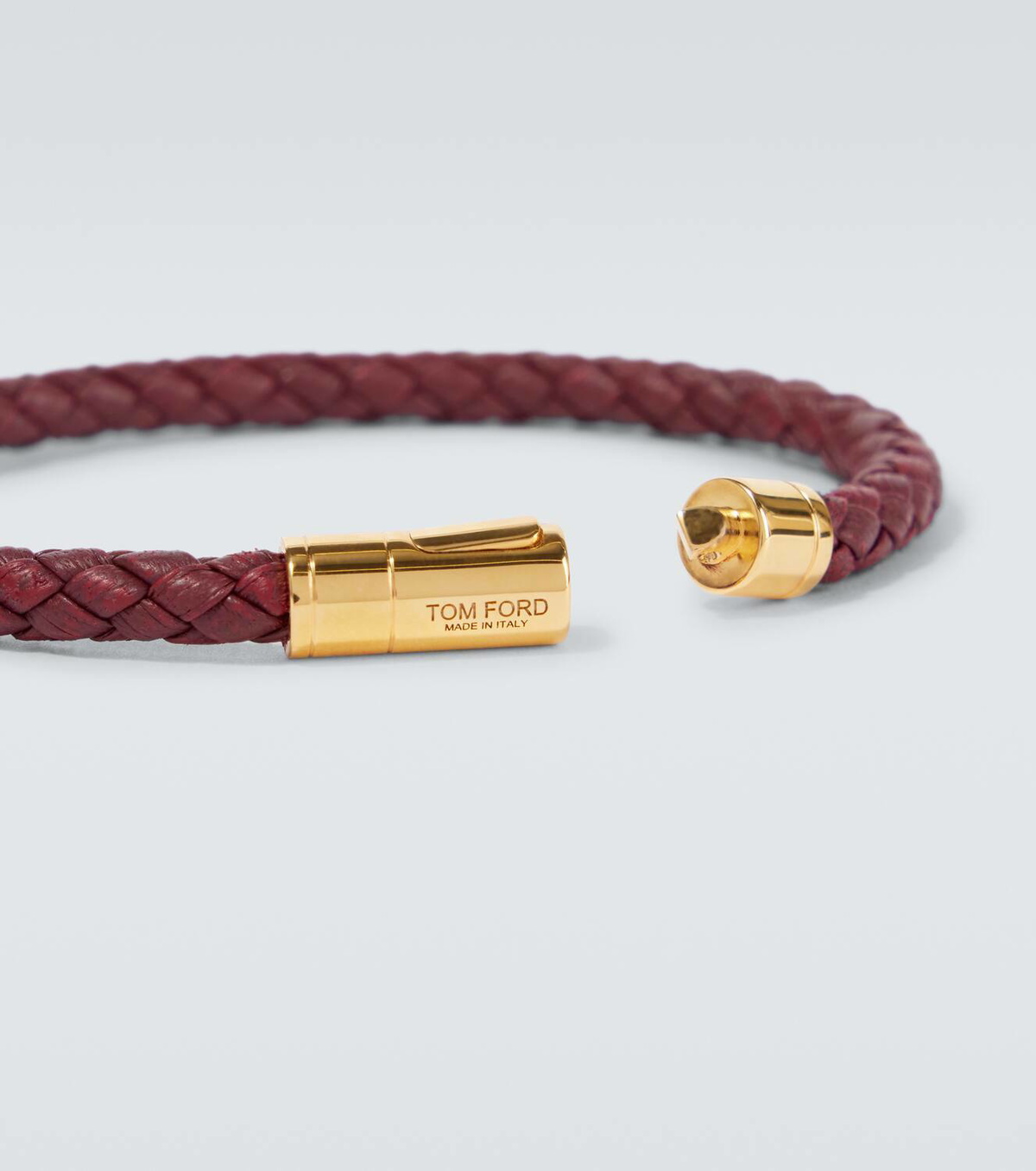 【送料&関税込】Tom Ford Logo Plaque Braided Bracelet Tom Ford Logo Plaque Braided Bracelet | italist