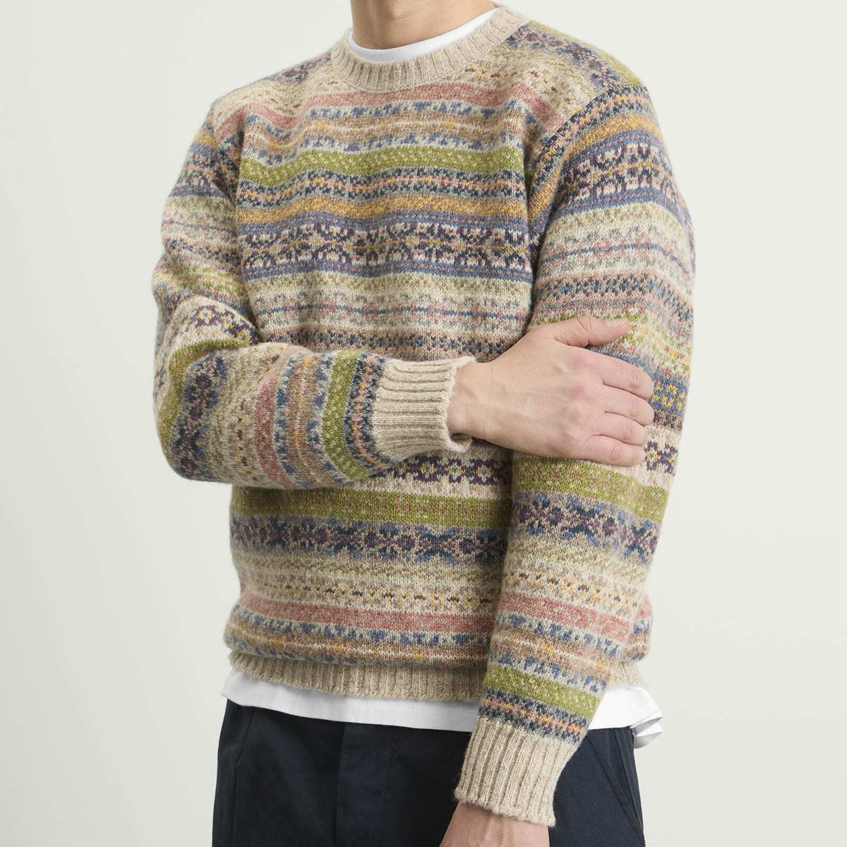 Jamieson's of Shetland Men's Jamiesons of Shetland Fair Isle Crew Knit in White/Green &Pink