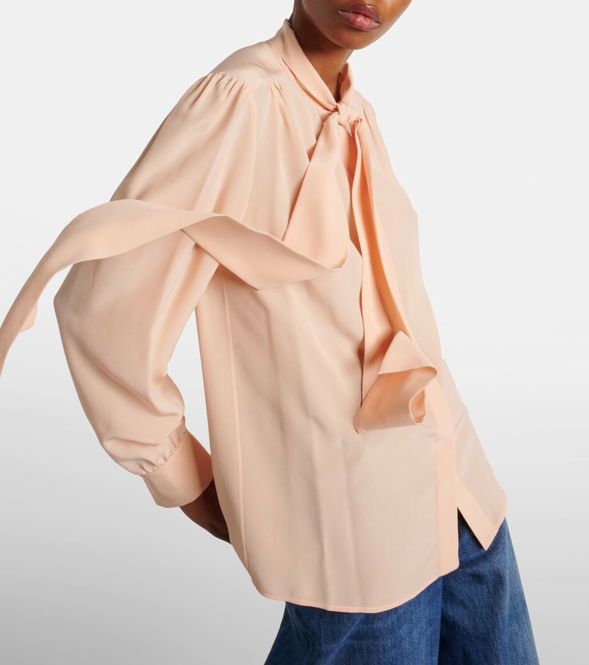CHLOÉ Tie-detailed gathered silk-blend jacquard blouse | NET