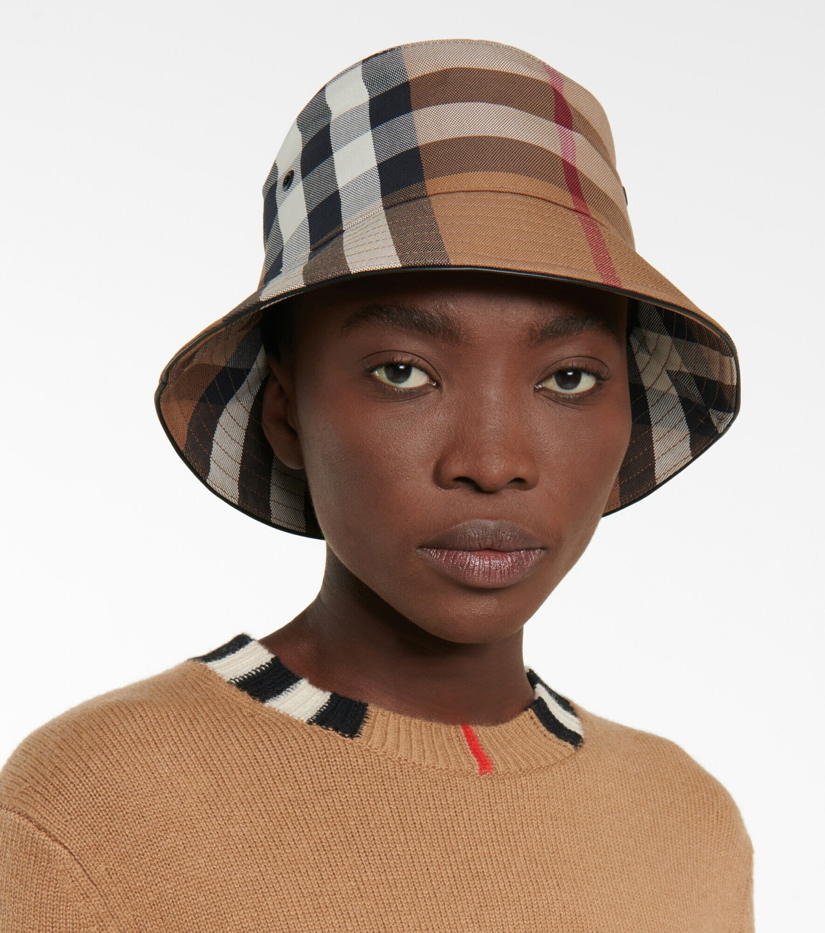 Burberry Brown Plaid Bucket Hat Burberry Checked Pull-On Bucket Hat – Cettire main image 2