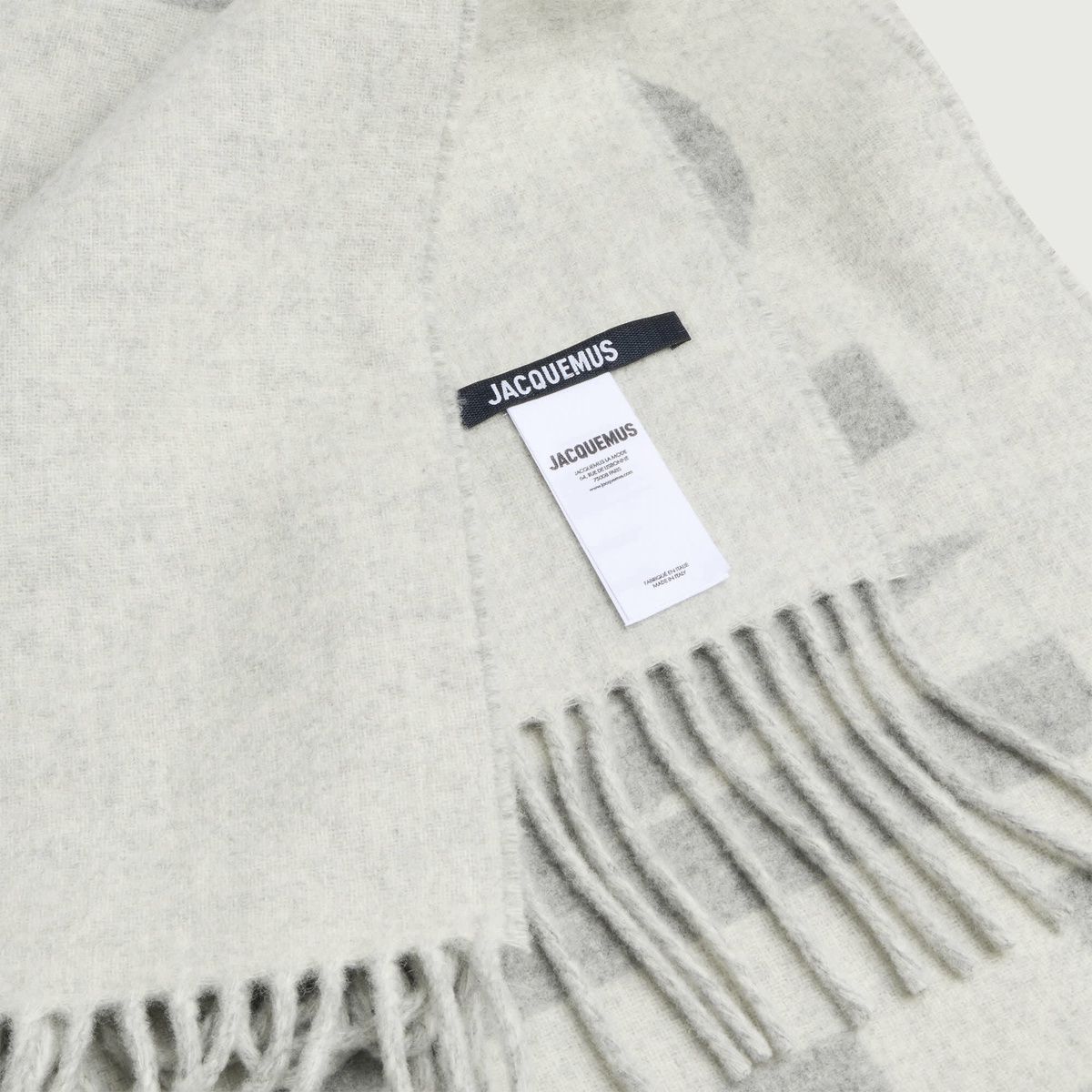 Jacquemus Men's Logo Scarf in Grey