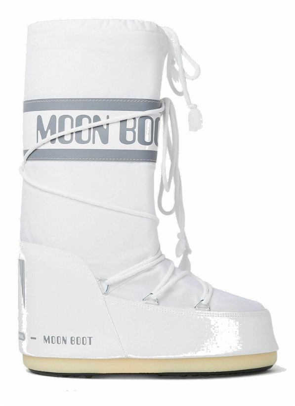 Photo: Icon Snow Boots in White