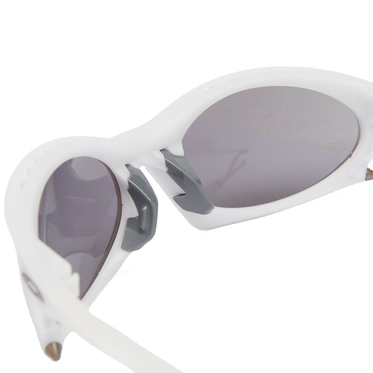 Oakley Plantaris Sunglasses in Matte Vapor/Prizm Grey 