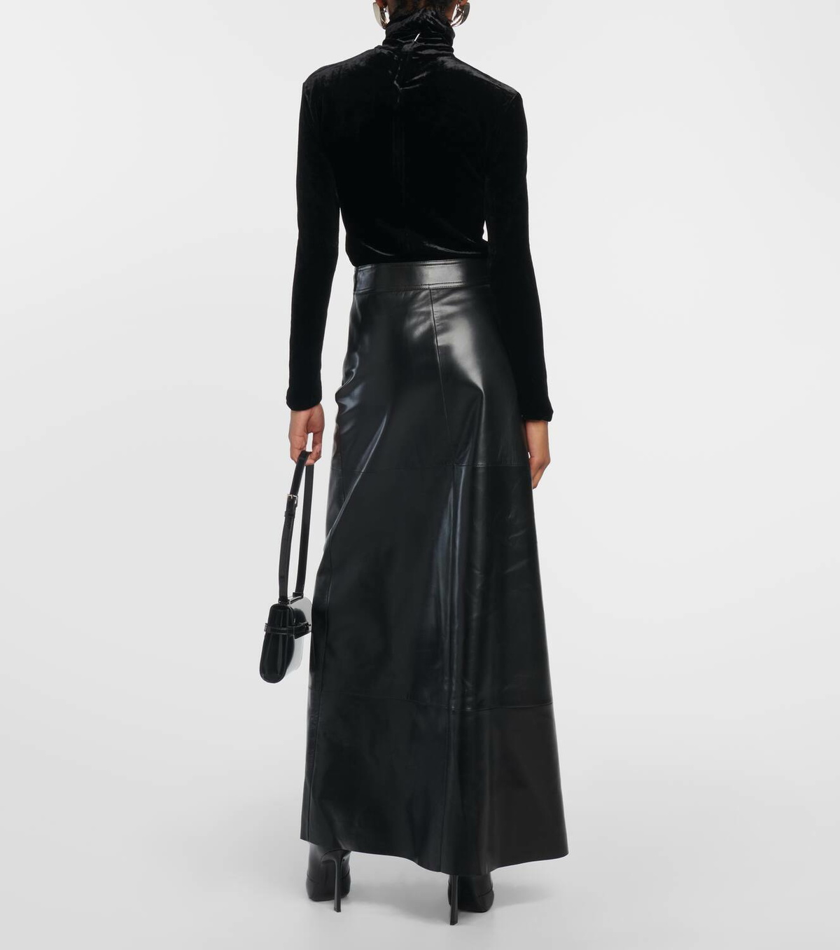 スカート Saint Laurent Leather skirt Saint Laurent Leather Skirt in Black | FWRD