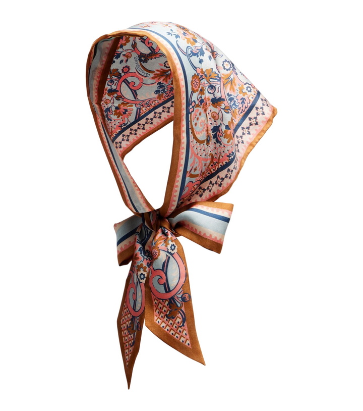 Photo: Zimmermann Printed silk head wrap