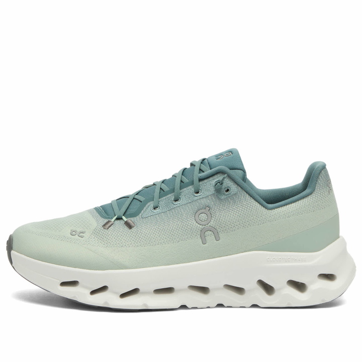 Photo: ON Men's Cloudtilt Sneaker in Tide/Mineral