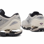 Mizuno Wave Prophecy LS Sneakers in Silver Cloud/Black/Opal Grey