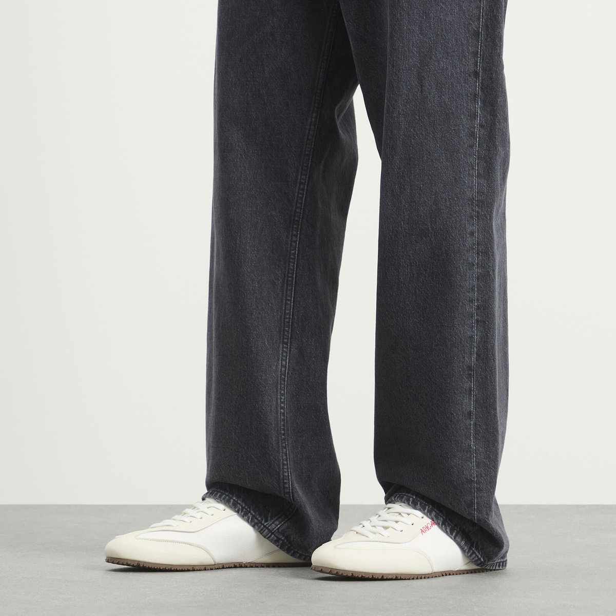Axel Arigato Men's Daze Runner in Beige/Dark Tan
