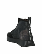 Wonder Womens Sneakers in Black
