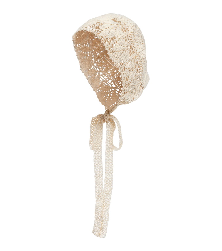 Photo: Magda Butrym Crochet cotton hood