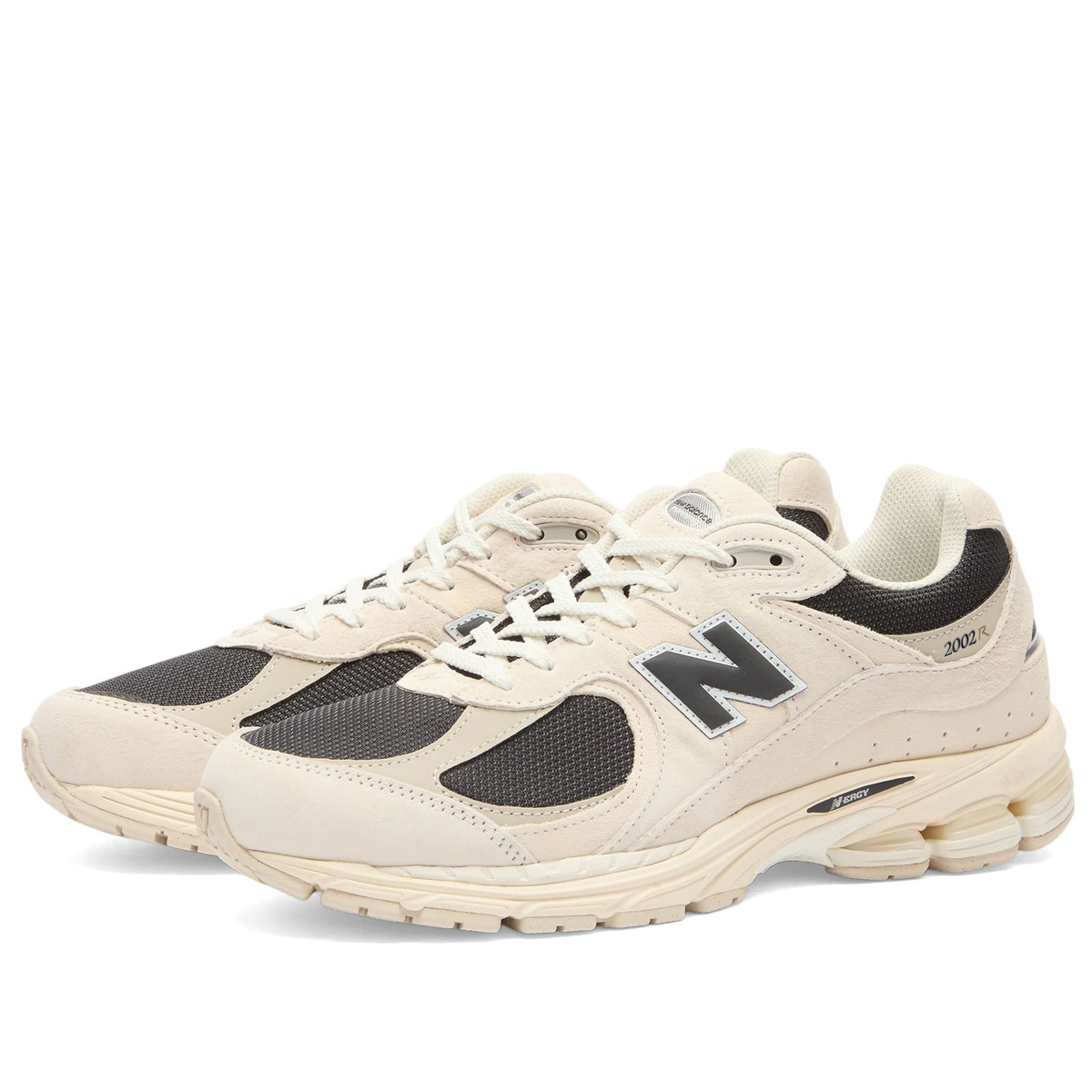 New Balance 2002R Sneaker in Arid Stone