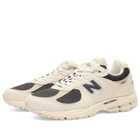 New Balance 2002R Sneaker in Arid Stone