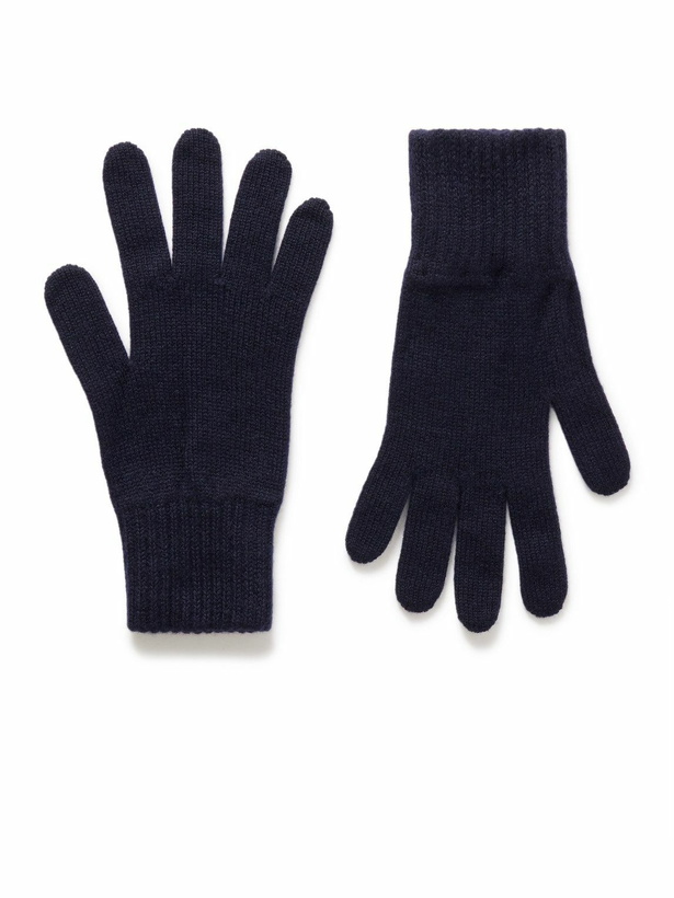 Photo: Johnstons of Elgin - Cashmere Gloves