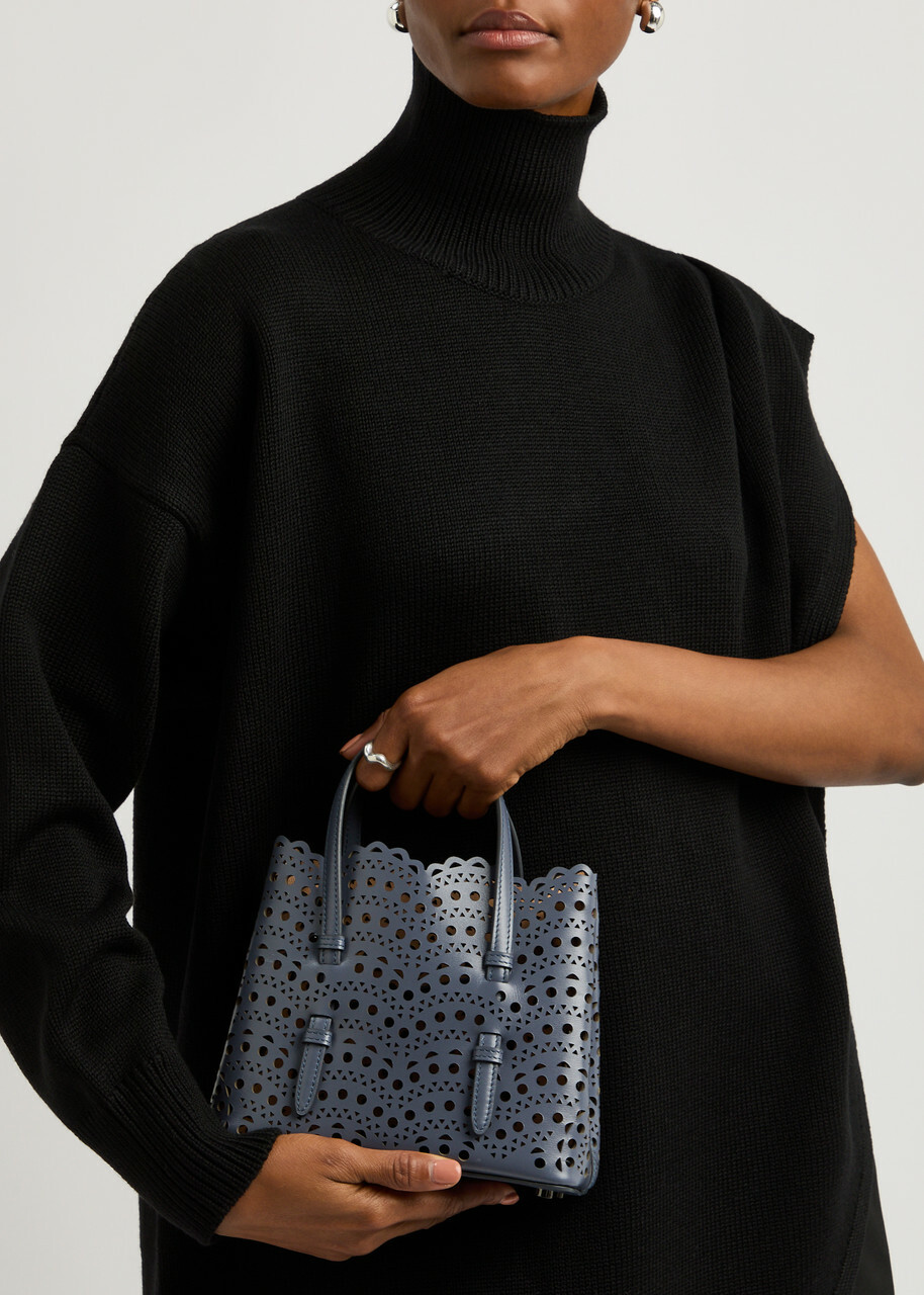 ハンドバッグ ALAIA MINA 20 LEATHER HANDBAG ALAIA Neo Mina 20 Perforated Leather Top-Handle Bag | Neiman