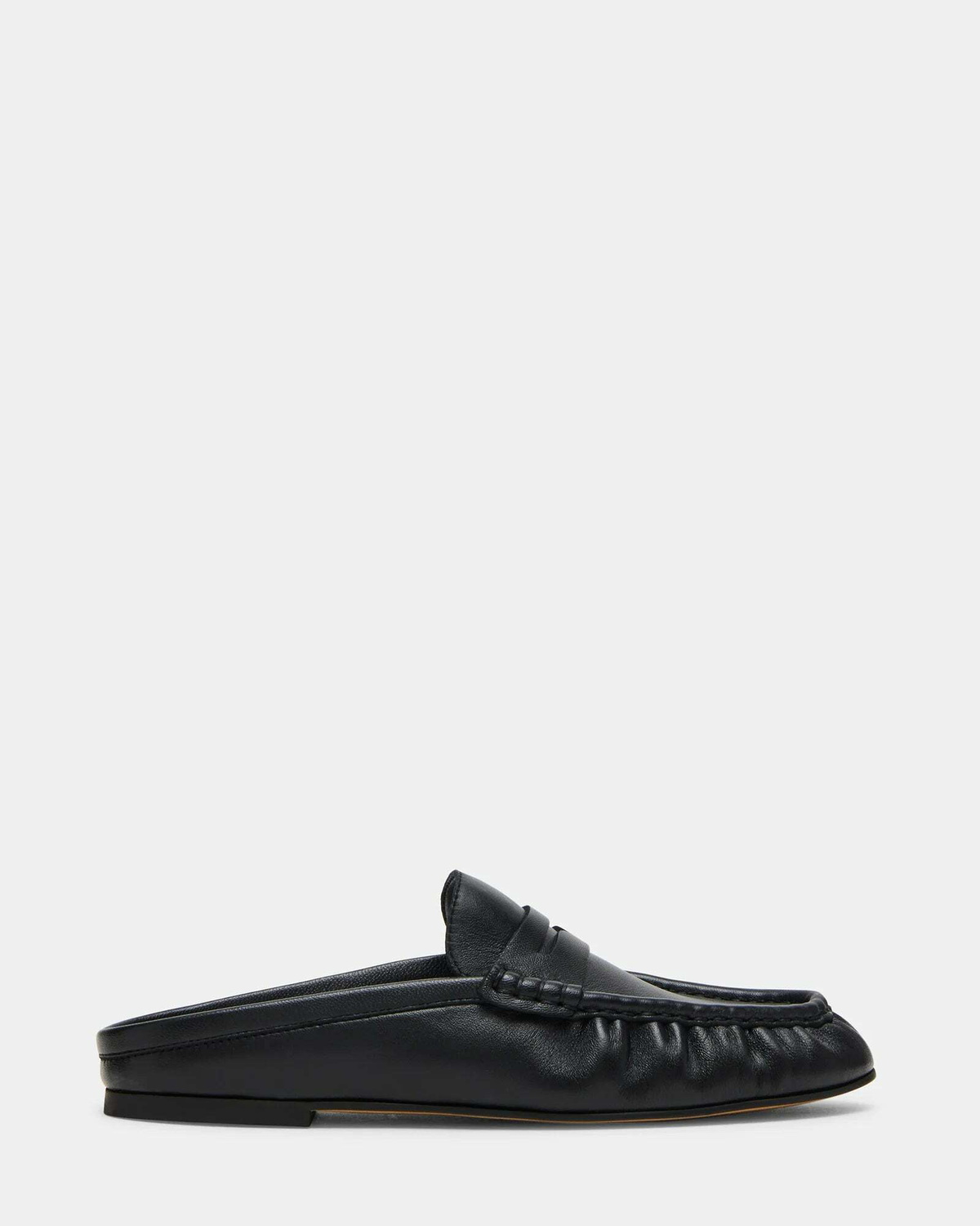 Steve Madden Rafe Flats in Black