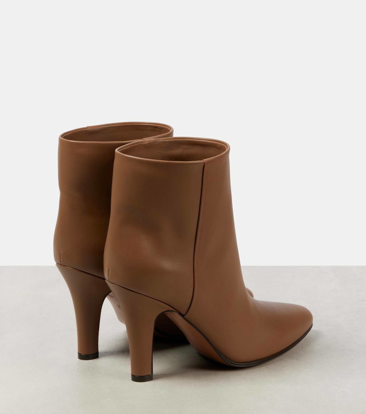 ショートブーツ・ブーティ The Row Prudens 90 leather ankle boots P00949269.jpg