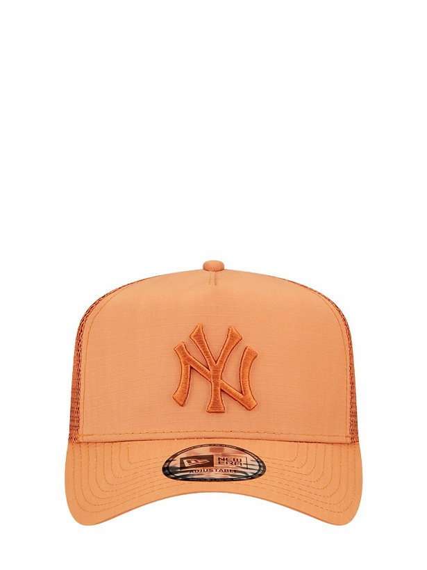 Photo: NEW ERA - New York Yankees Ripstop Trucker Hat