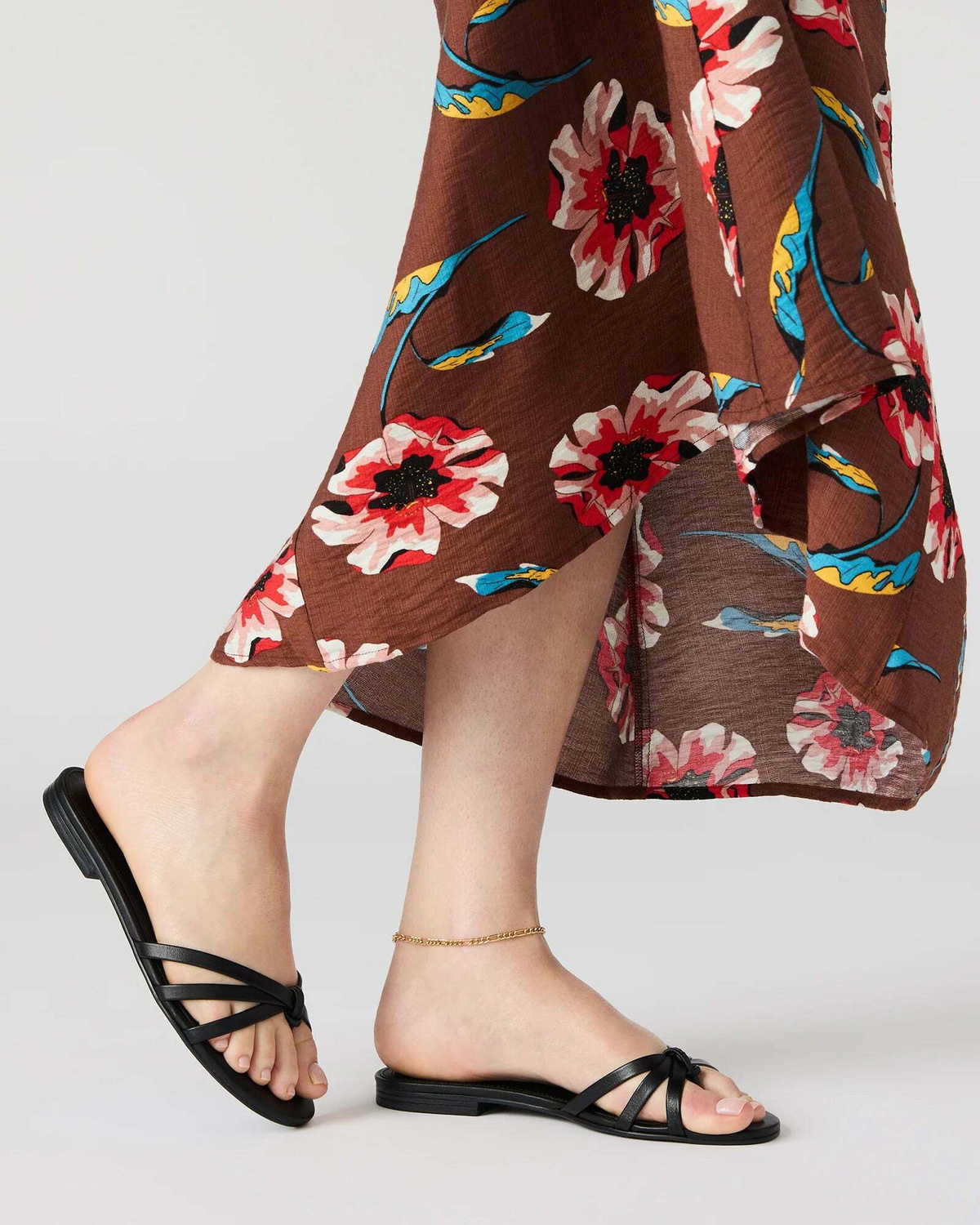 Steve Madden Calissi Sandals in Black