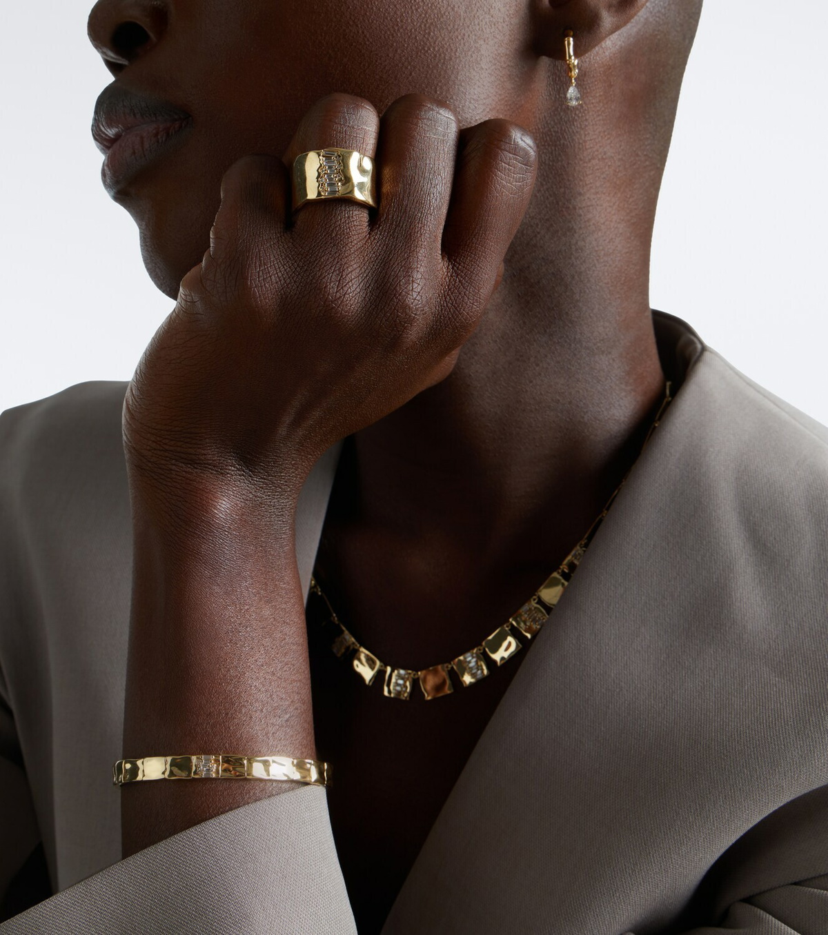 Suzanne Kalan Milli 18kt gold ring with diamonds