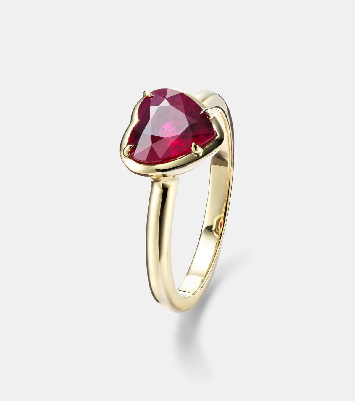 Anita Ko Heart 18kt gold ring with ruby