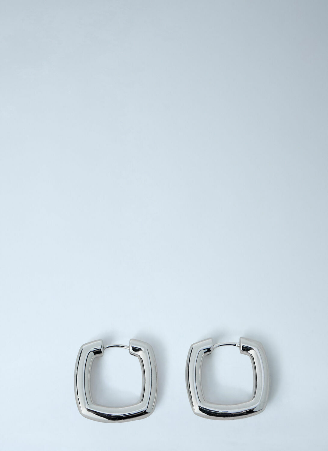 Tom Wood Medium Frame Hoop Earrings