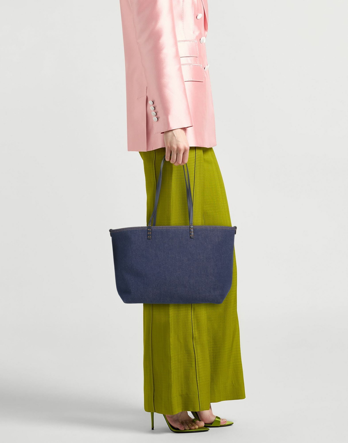 Fendi Womens Shoulder bag in Blue