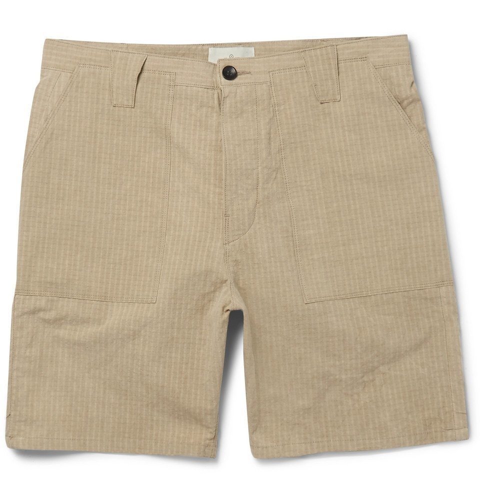 Photo: The Lost Explorer - Organic Cotton-Ripstop Shorts - Mushroom