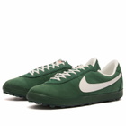 Nike Astrograbber Qs Sneaker in Fir/Black/Orange