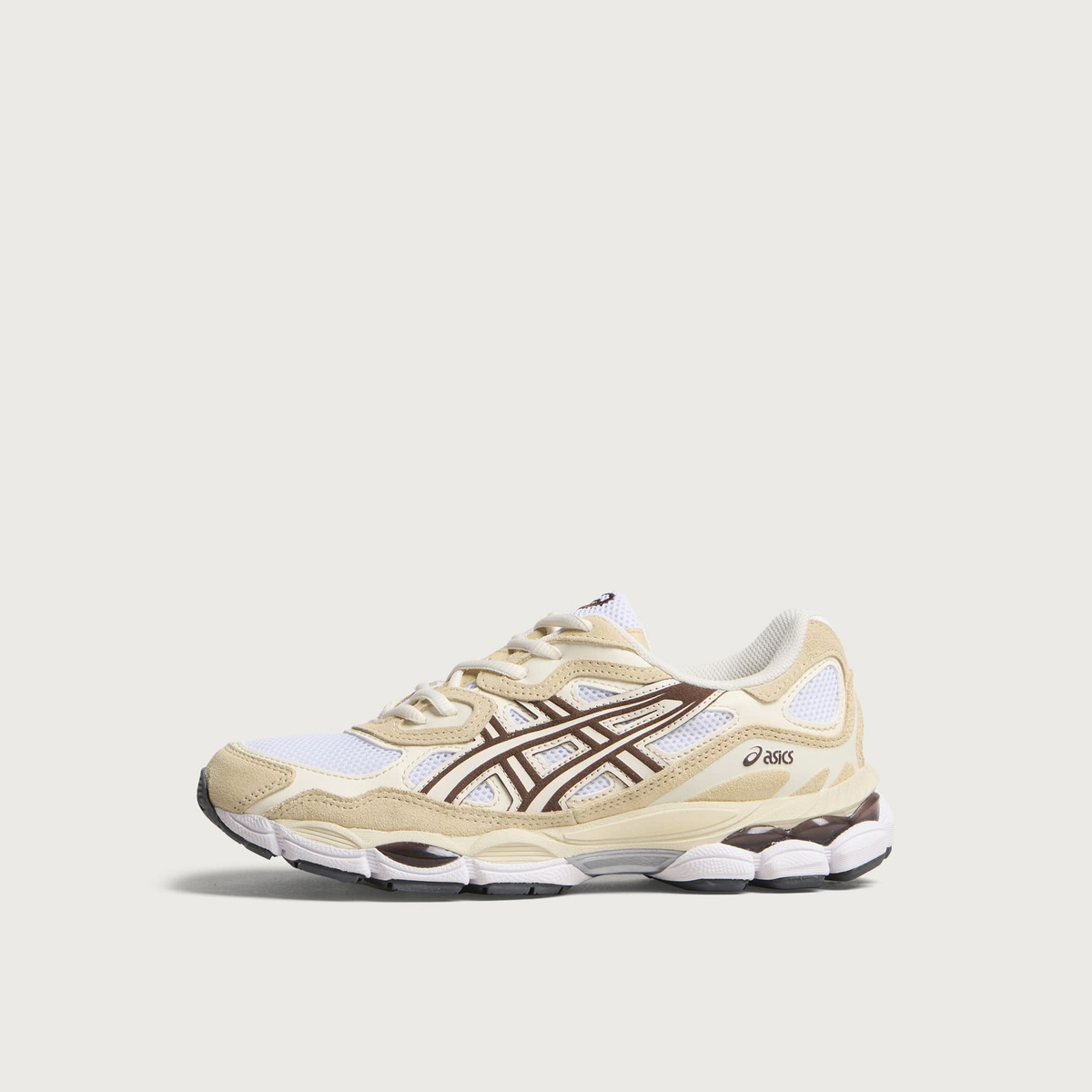Asics GEL-NYC Sneaker in White/Roasted Coffee