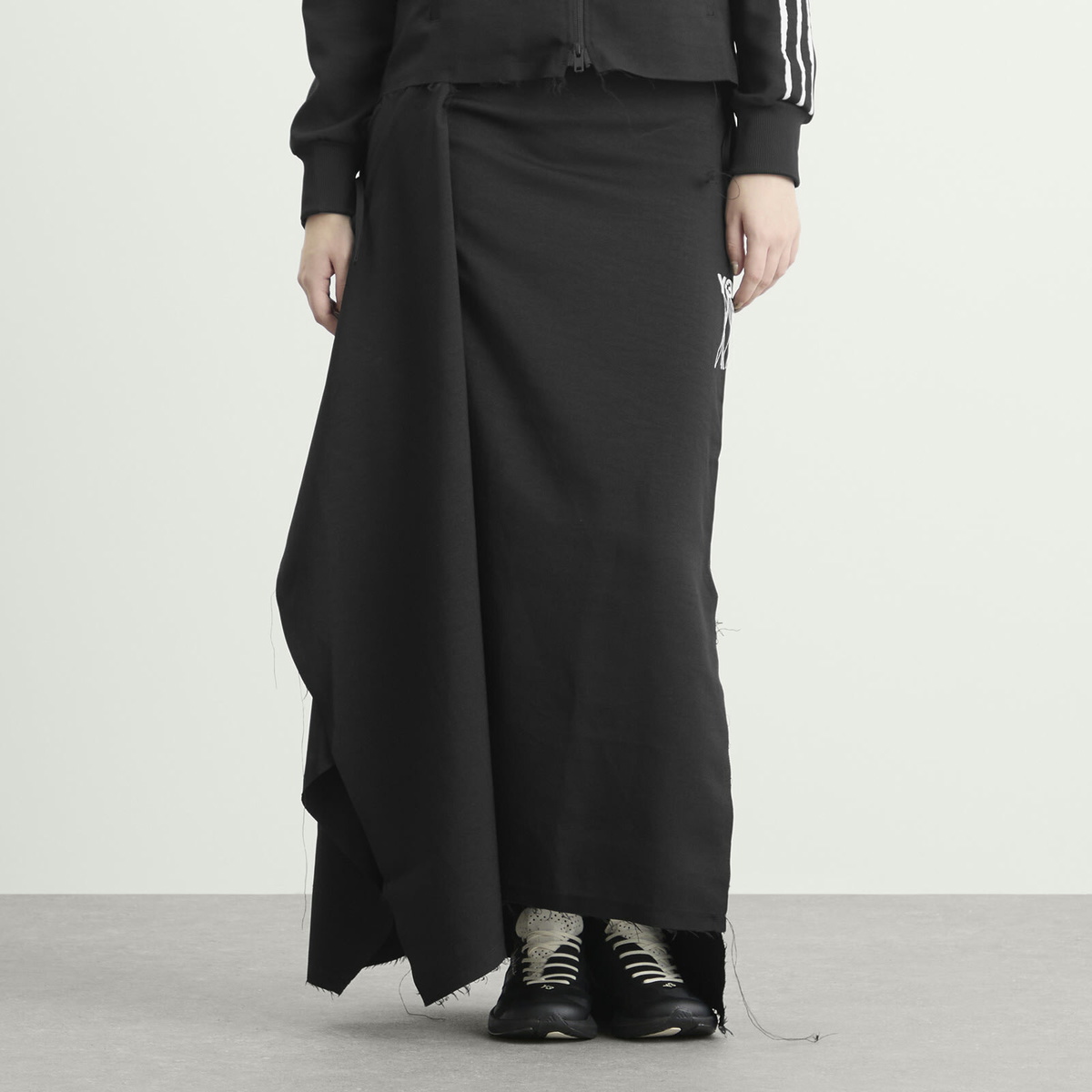 Y-3 Women's 3-Stripe Midi Skirt in Black