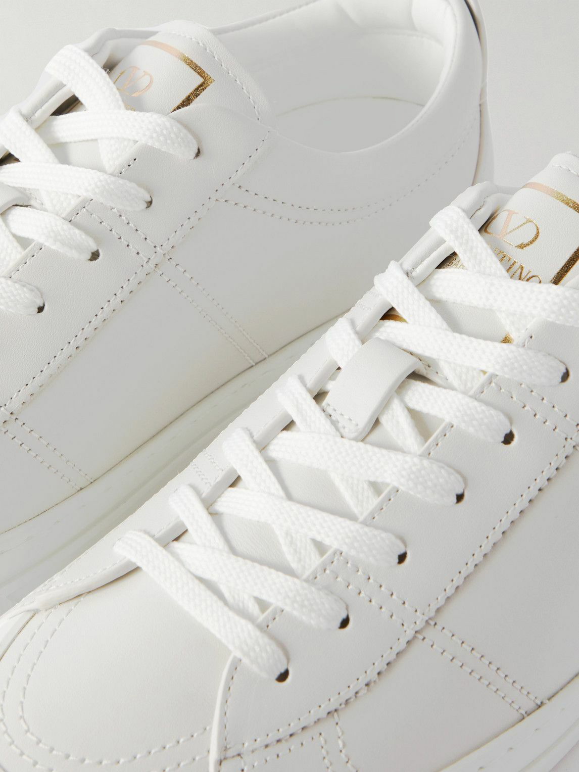 Valentino Garavani Rockstud low-top sneakers - White