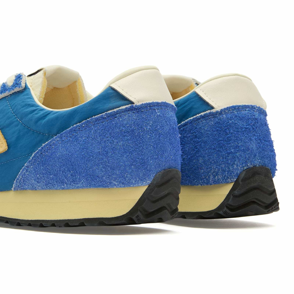 New Balance 471 Sneaker in Blue Agate