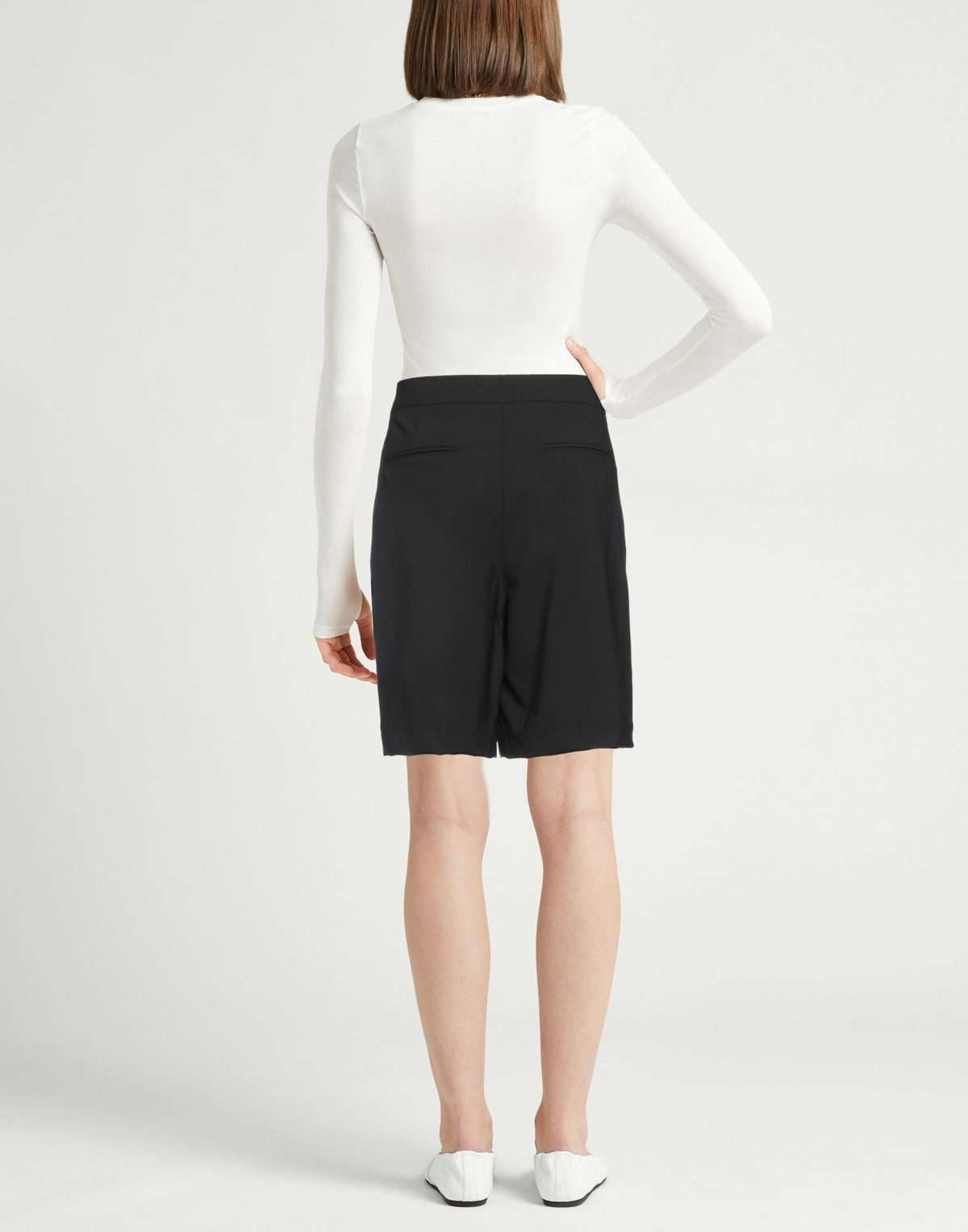 Roberto Collina Womens Shorts & Bermuda Shorts in Black
