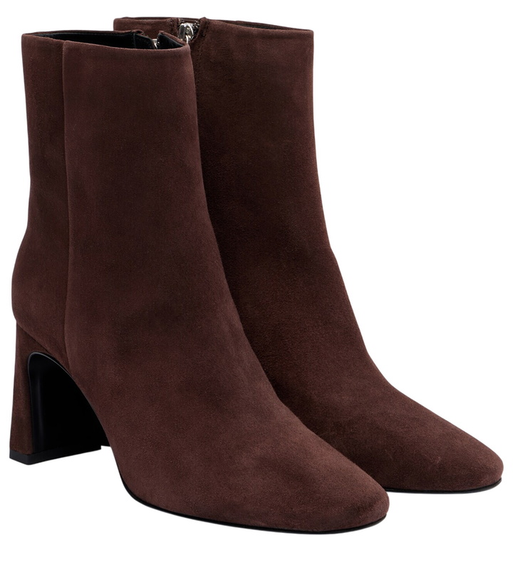 Photo: Souliers Martinez Karol 80 suede ankle boots