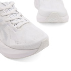 Asics Running NOVABLAST 5 in White/Piedmont Grey