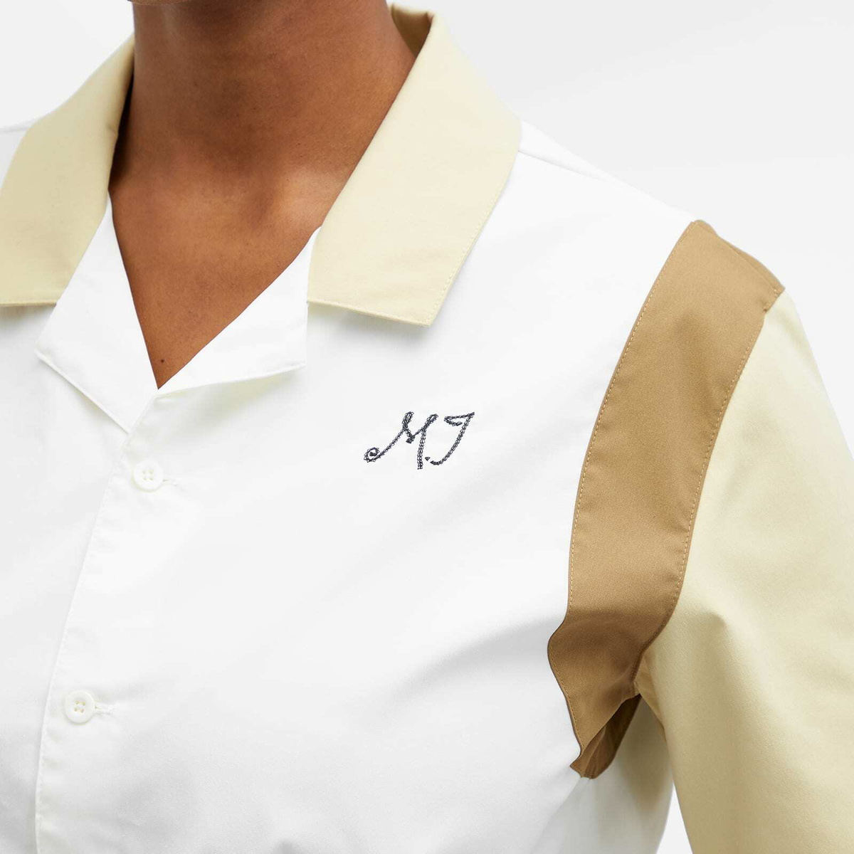 Air Jordan Women's Button Up Shirt in Sail/Team Gold