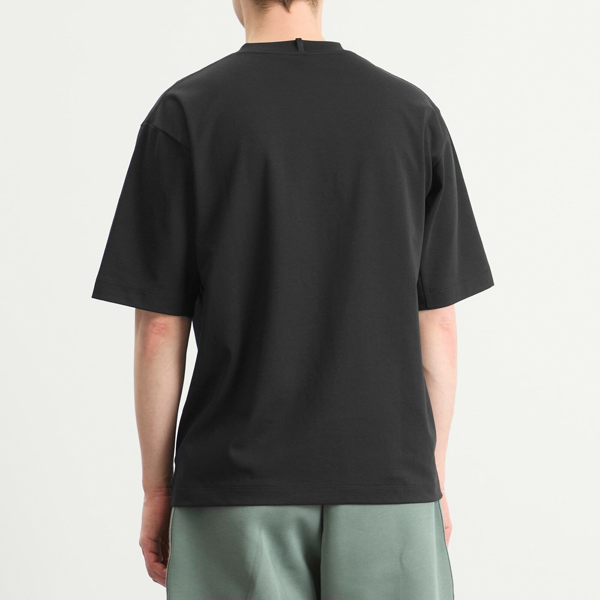 Oakley Men's Driven T-Shirt in Blackout