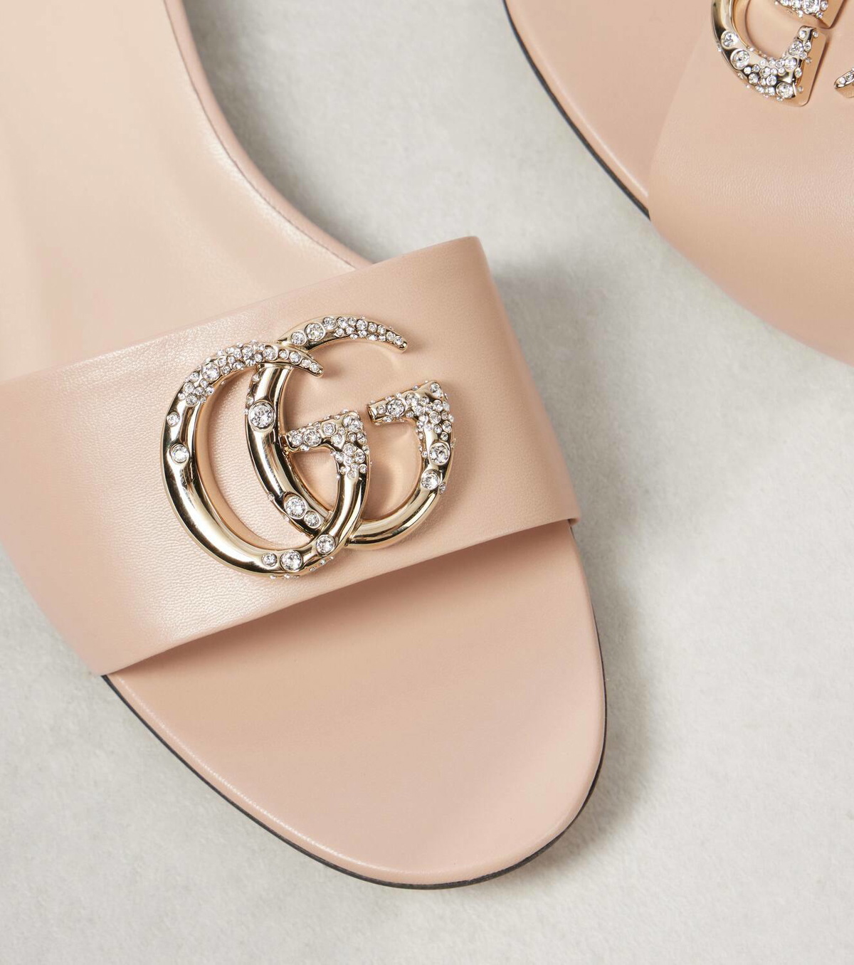 【GUCCI】GGクリスタルレザースライド Gucci GG Crystal leather slides Gucci