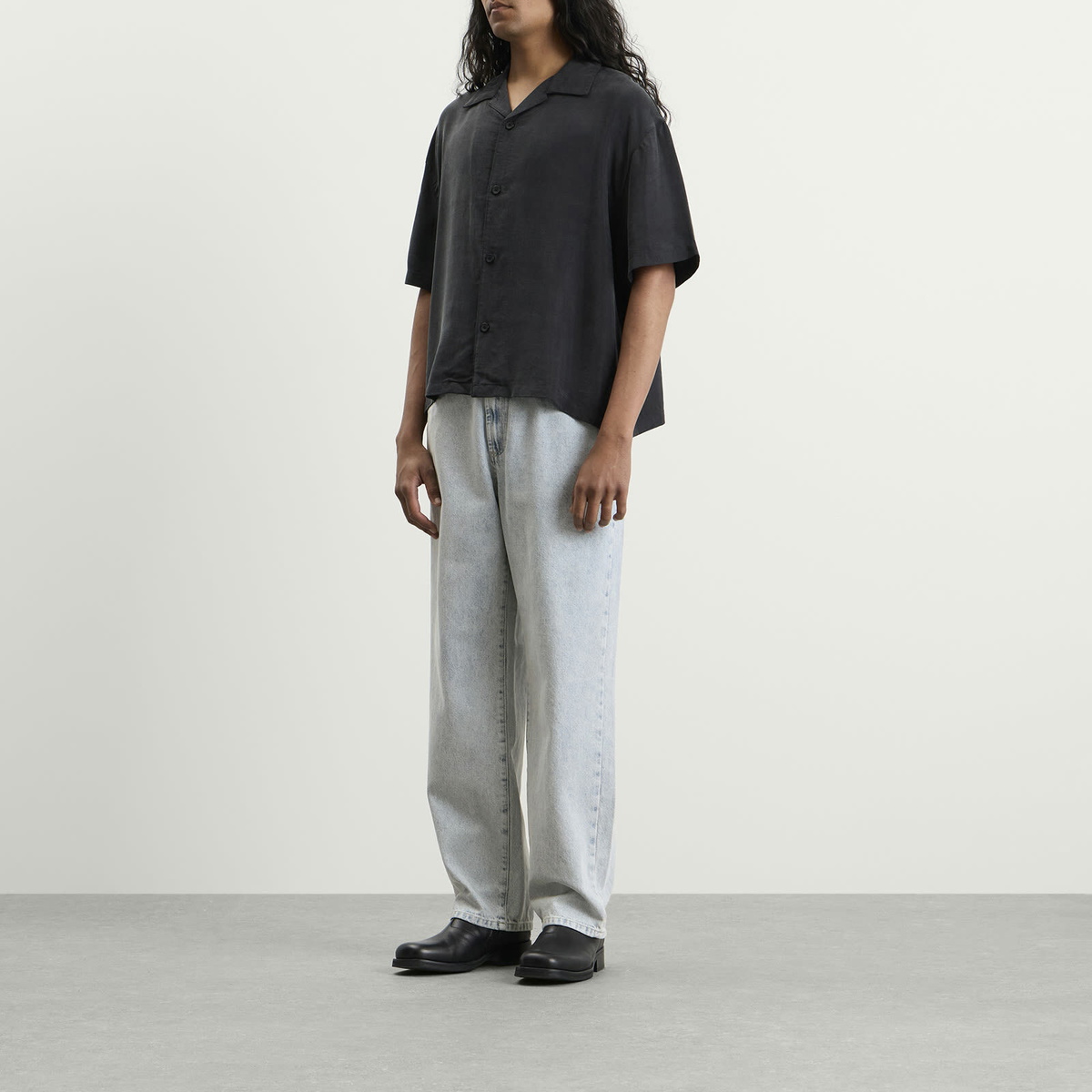 MKI Men's Denim Classic Jeans in Bleach Wash