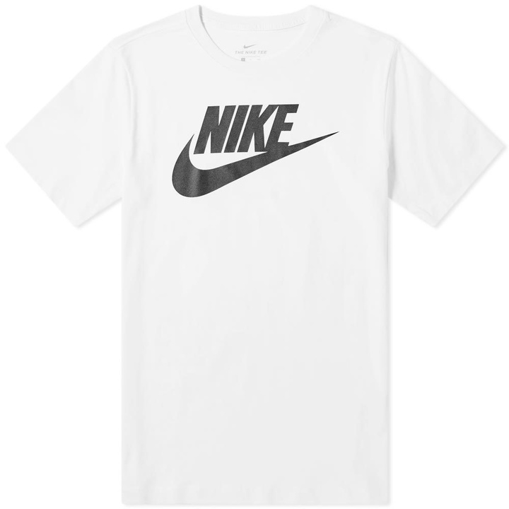 Photo: Nike Futura Logo Tee