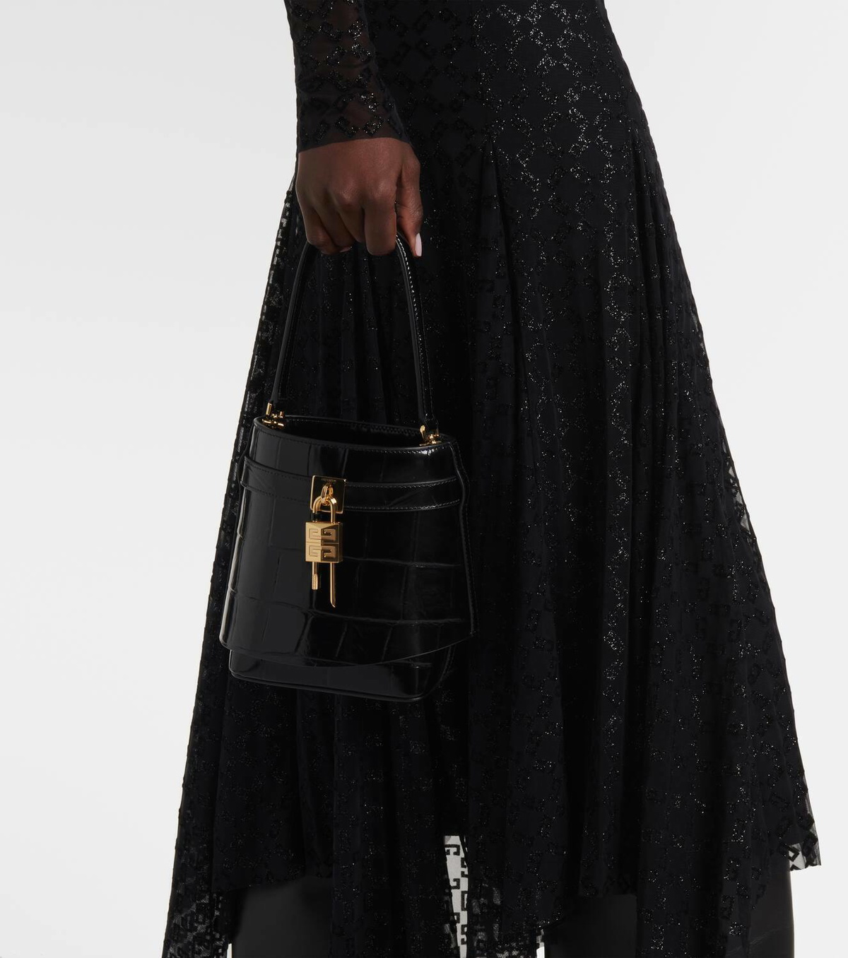 Givenchy Shark Lock Medium leather bucket bag
