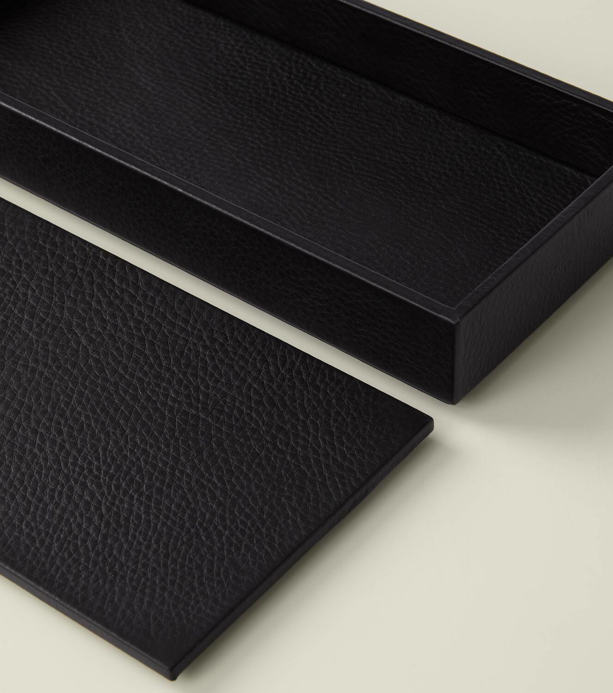 Michaël Verheyden Medium leather pen box